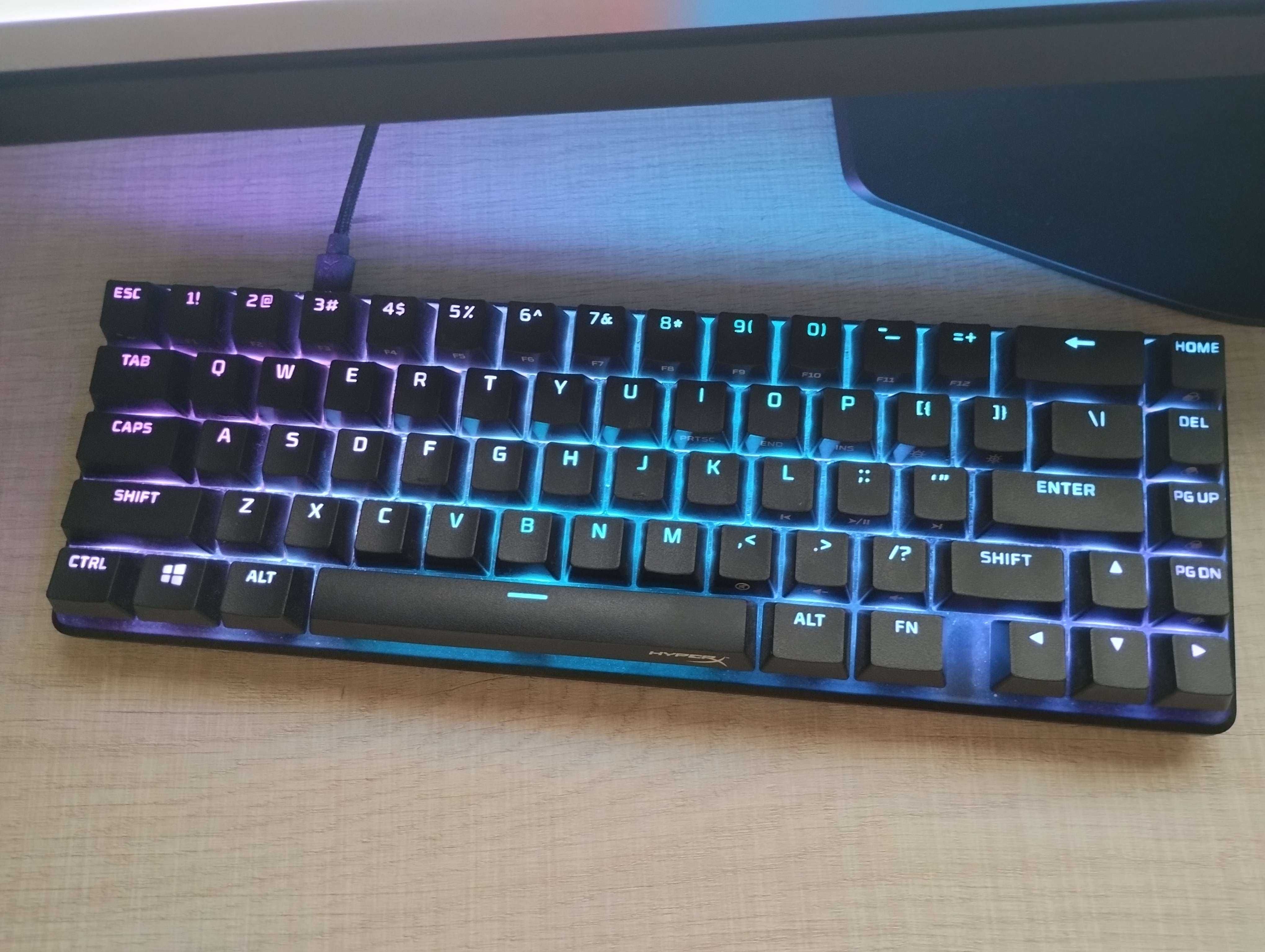 HyperX Alloy Origins 65 Red Switches