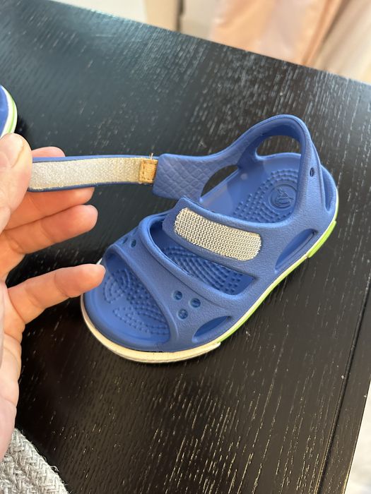 Sandale Crocs marimea 20
