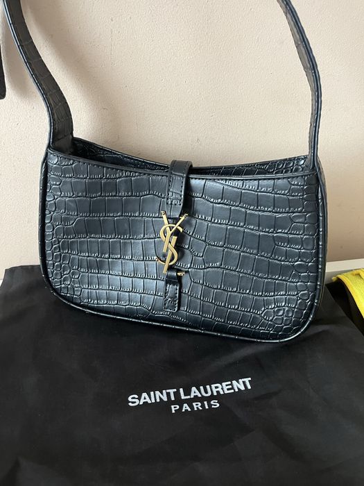 Чантичка YSL естествена кожа