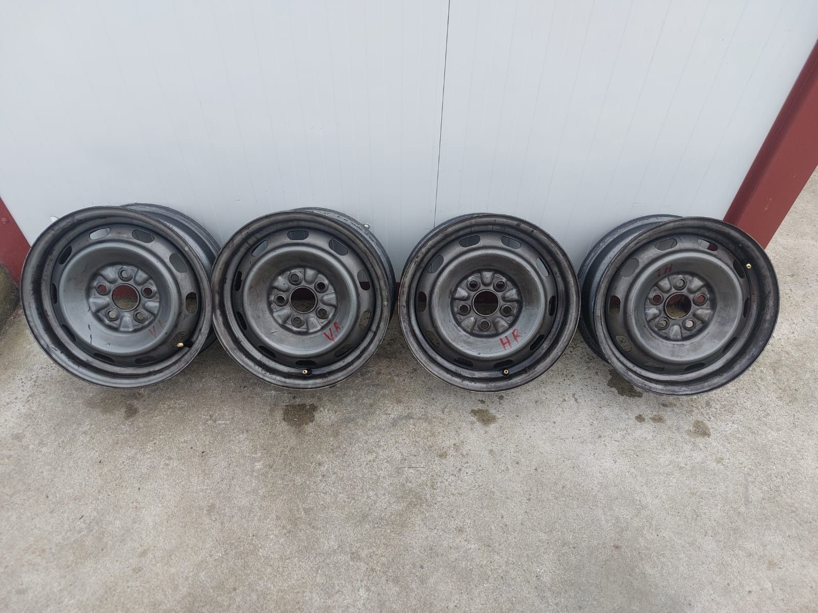 100 lei! Set jante tabla pe 14 pentru Toyota! Distanta 5x114,3