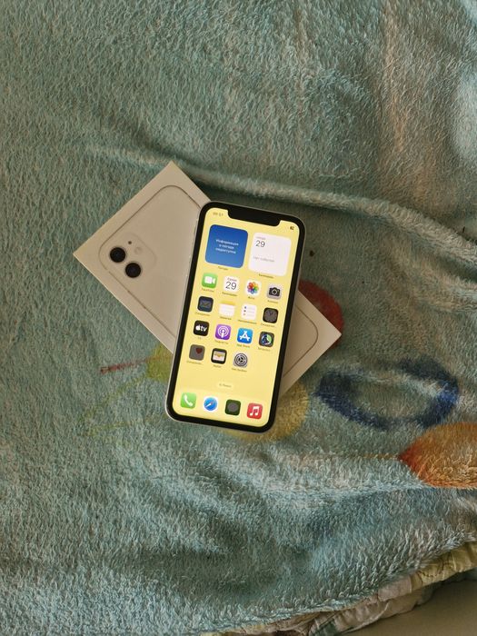 Продам iphone 11 128GB в хорошем состоянии
