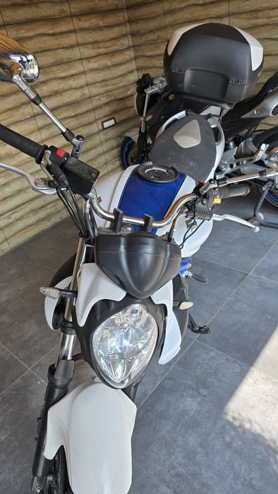 Suzuki Gladius SFV650A