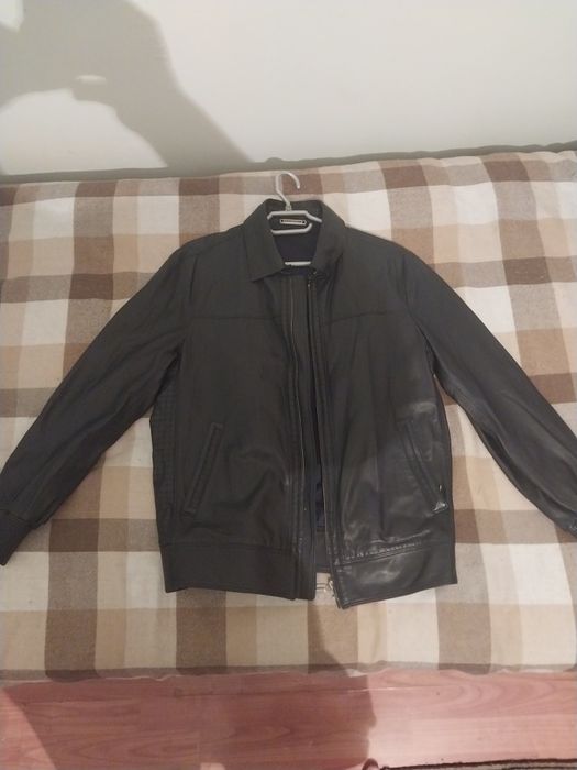 Продам куртка кожаная SR