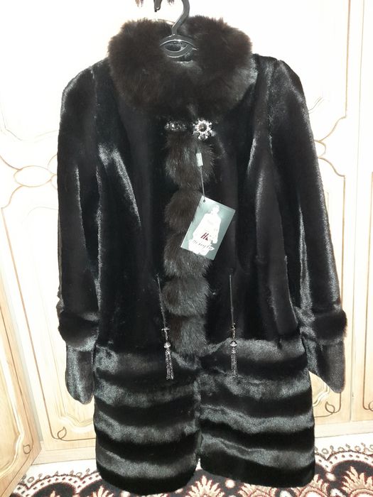 Шуба новое отдам не дорого