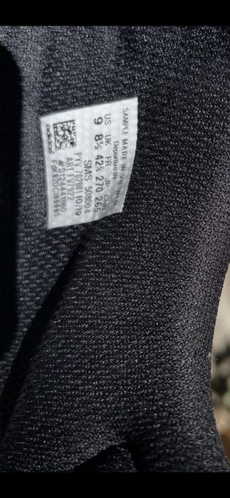 обувки за зала adidas 42,5