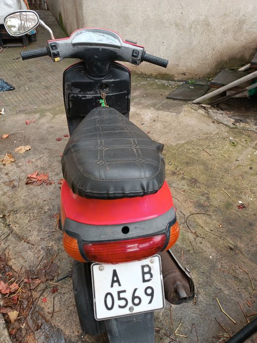 Мотоциклет скутер продава се спешно