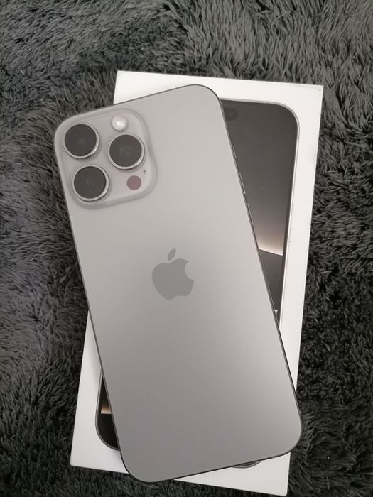 Продавам iPhone 16 Pro Max 256GB – Титаниум