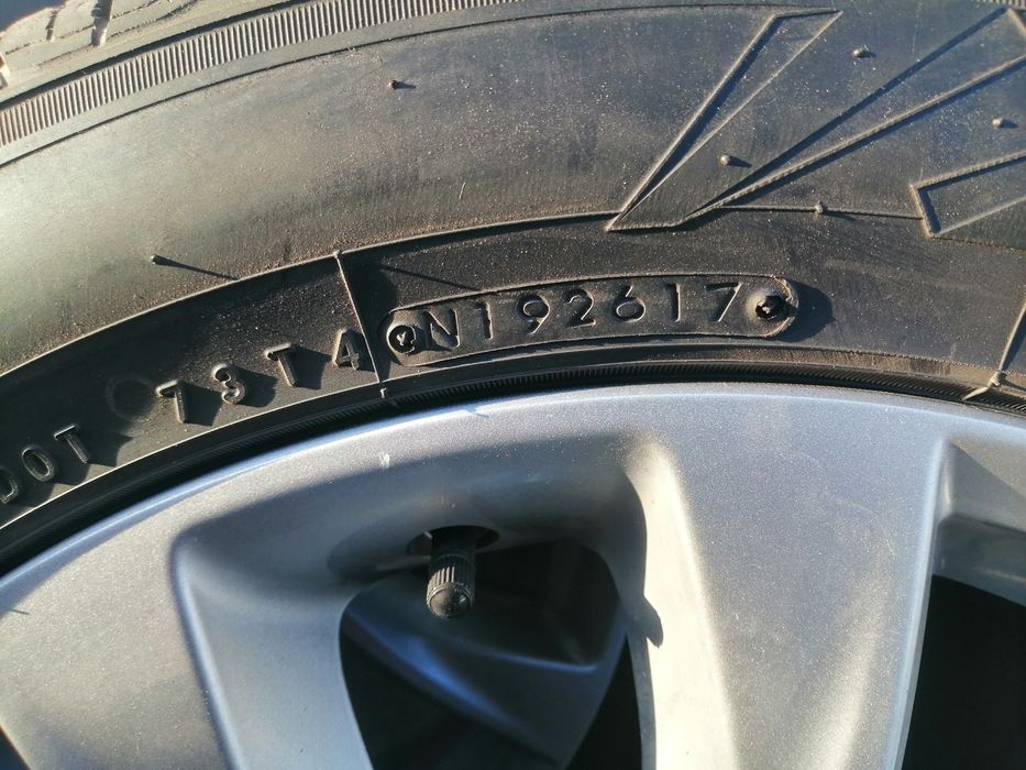 Гуми 225 55 19 toyo