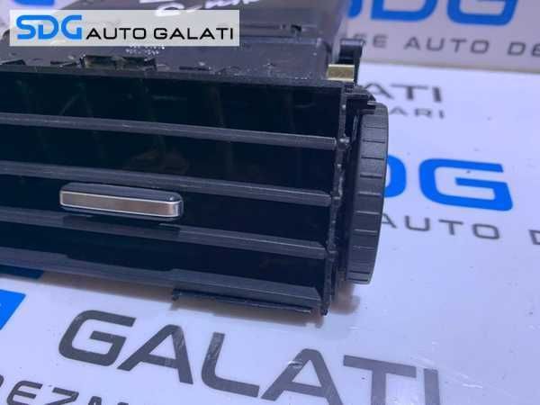 Gura Grila Aer Ventilatie Aerisire Bord Centru Stanga Ford Kuga 2008 - 2012 Cod 3M51-R014L21-AE 3M51R014L21AE