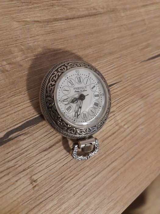 Ceas mecanic pandantiv