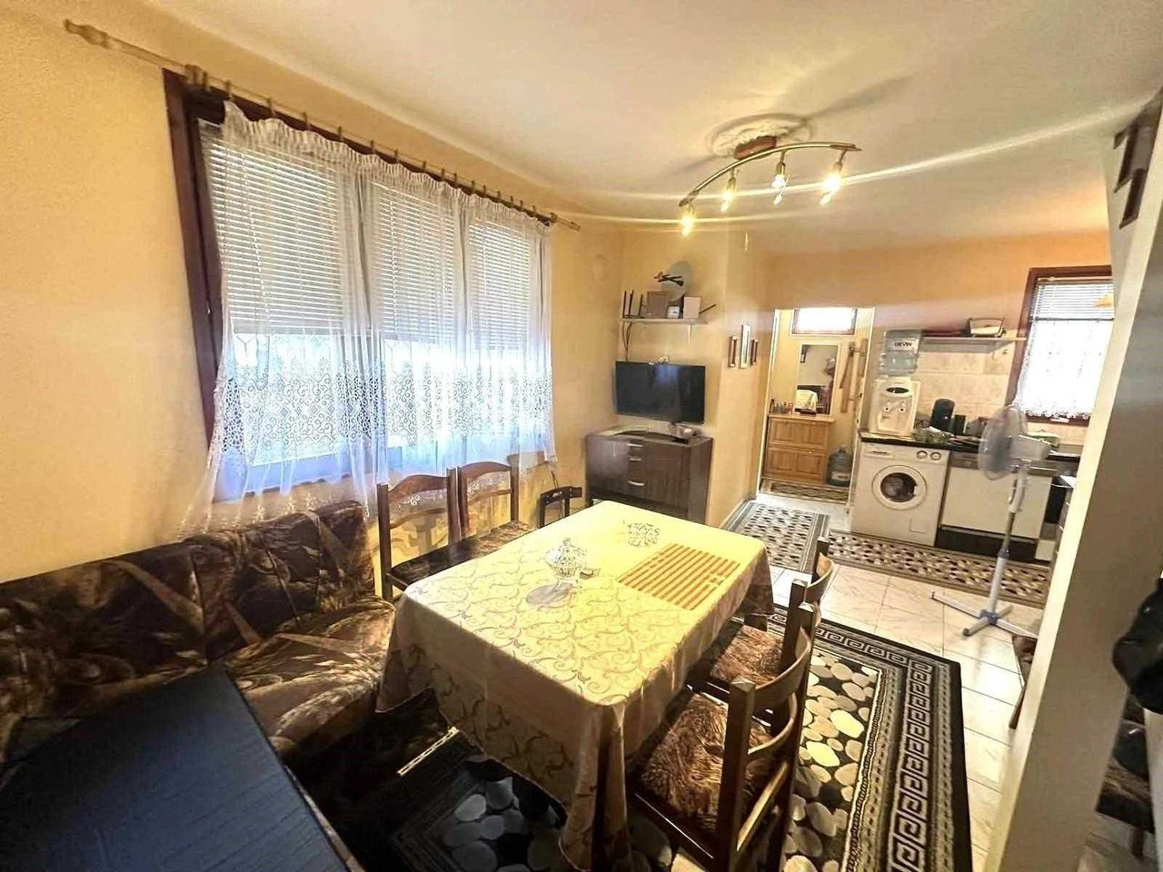 Продава се Къща в Пловдив, Център - 64 кв.м за 1146 €/кв.м - Снимка #1