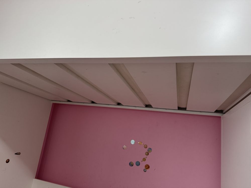 Ikea Set pat supraetajat cu birou, dulap si saltea, demontare cumpara
