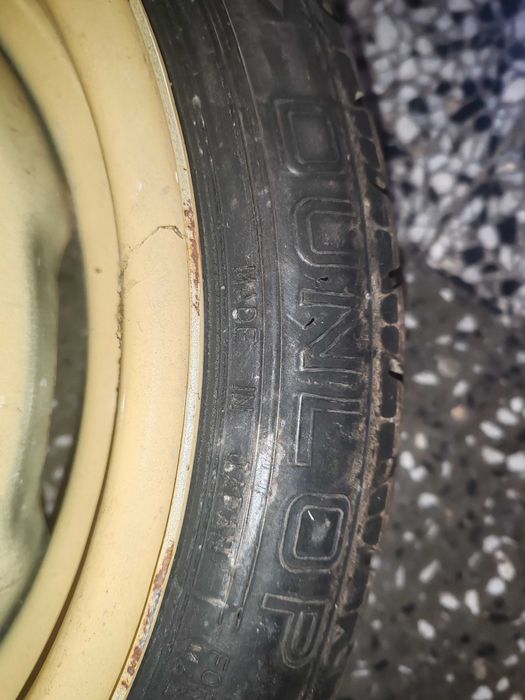 патерица/резервна гума  за Тойота ярис 14 цола