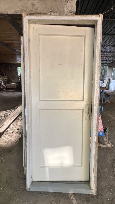 Дверь из натурального дерева 150 000