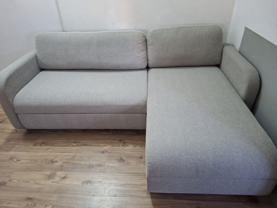 Vînd canapea,colțar,extensibilă Jiscisc