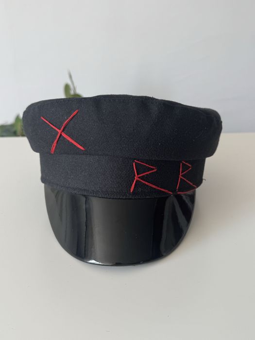 RB Шапки Ruslan Baginskiy