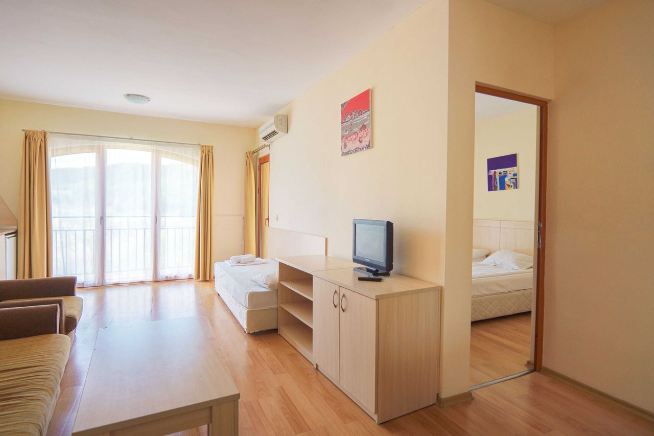 Продава се Двустаен апартамент в Созопол - 53 кв.м за 963 €/кв.м - Снимка #1