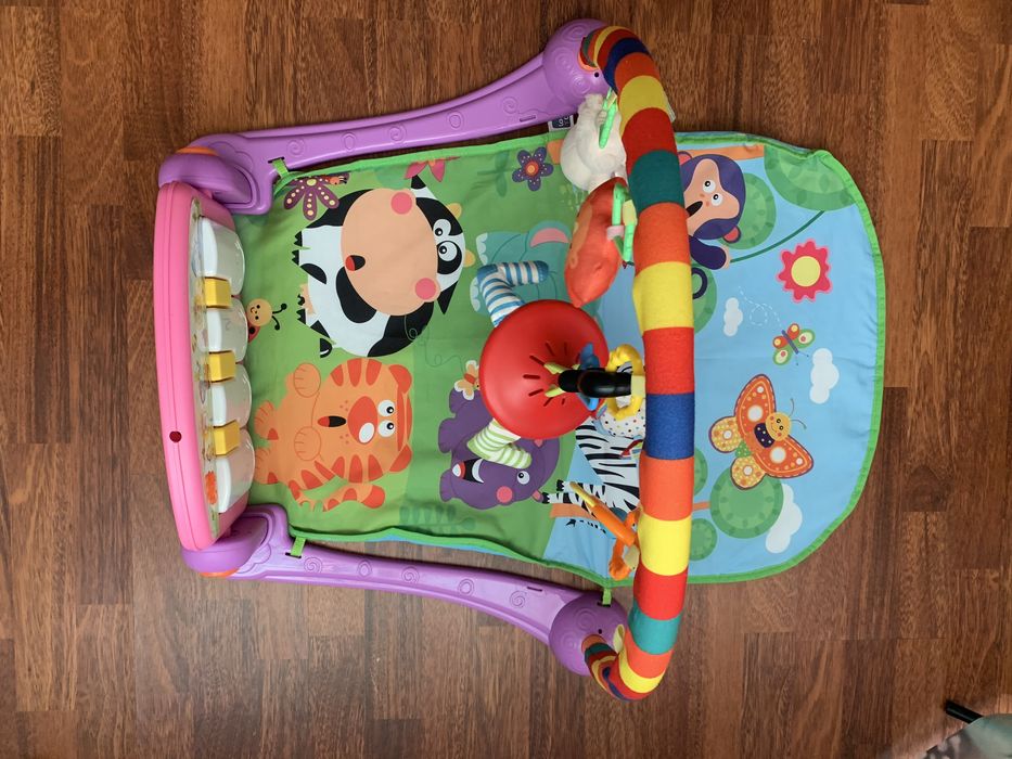 Saltea de activitati bebelus