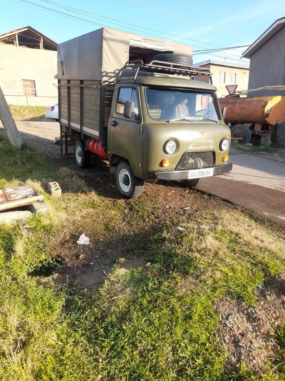 Uaz holati Ideal