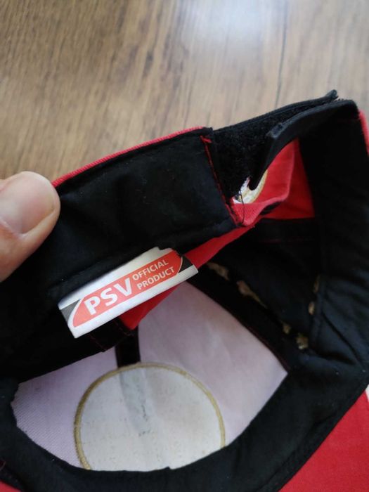 psv eindhoven better 06-07 -колекционерска шапка с остатък от автограф