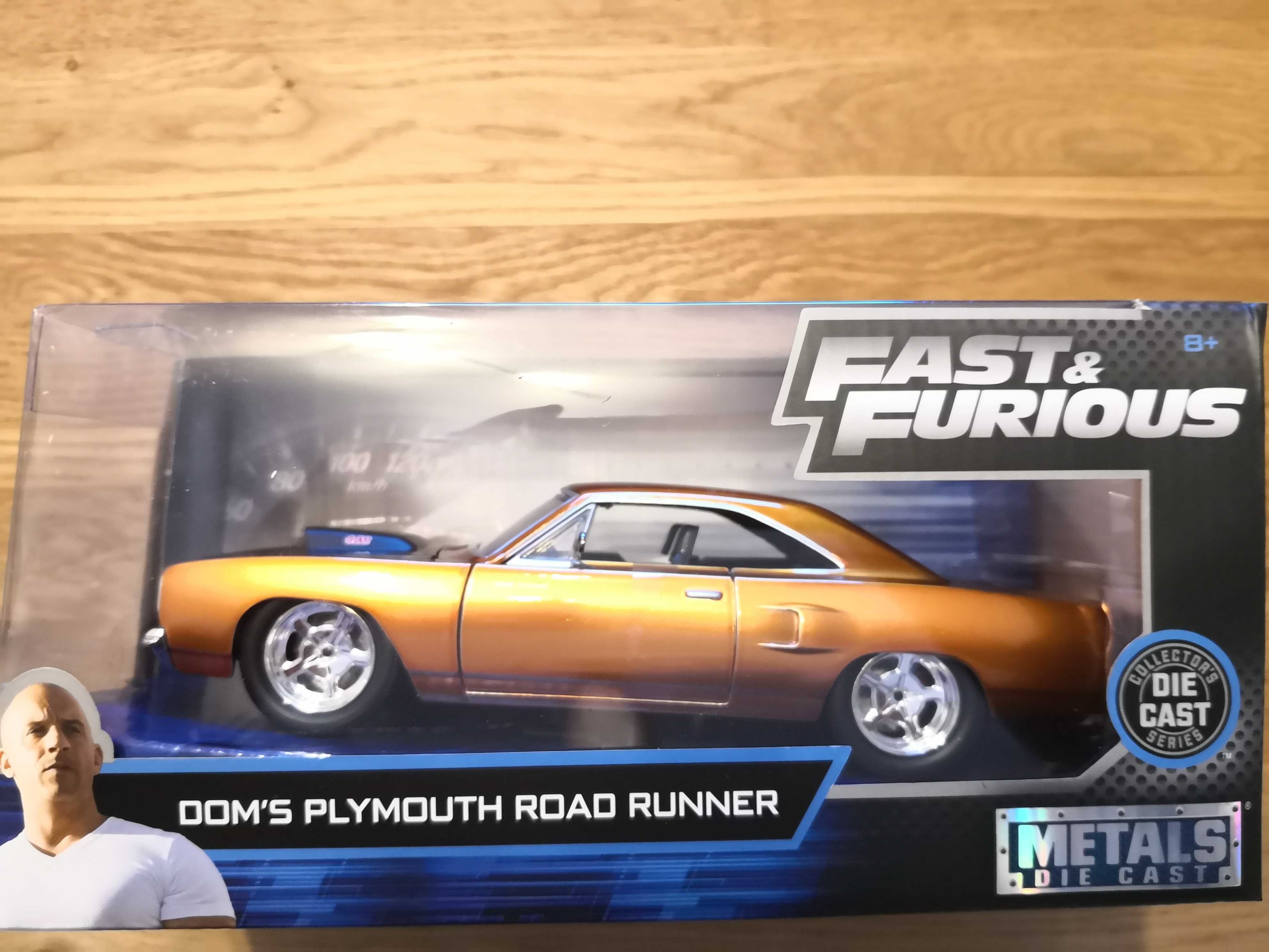 Se vinde machetă, jucărie plymouth Road Runner jada toys