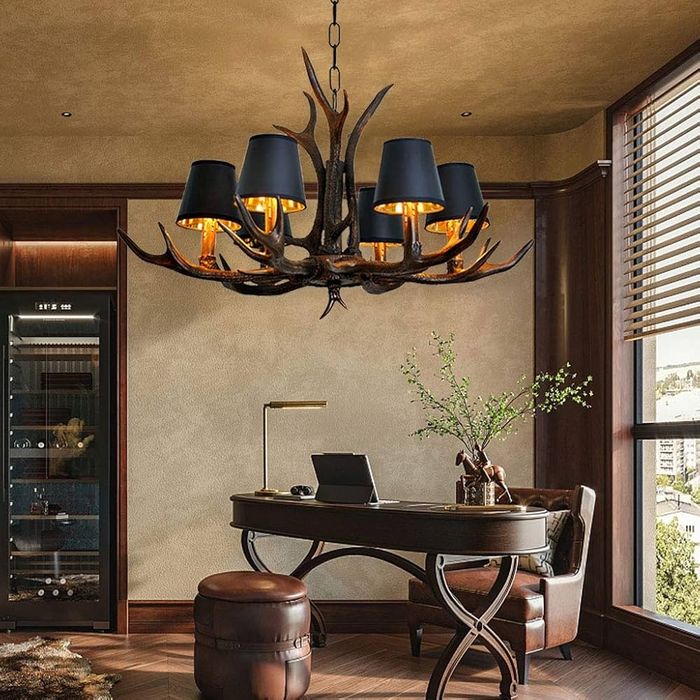 Полилей еленов рог(смола)черен и 6 абажура, 6×Е14