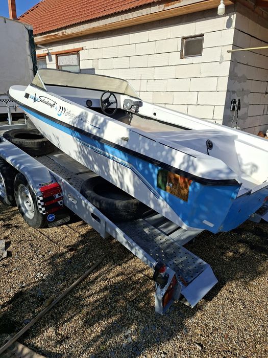 Barca din fibra de sticla - Silentcraft