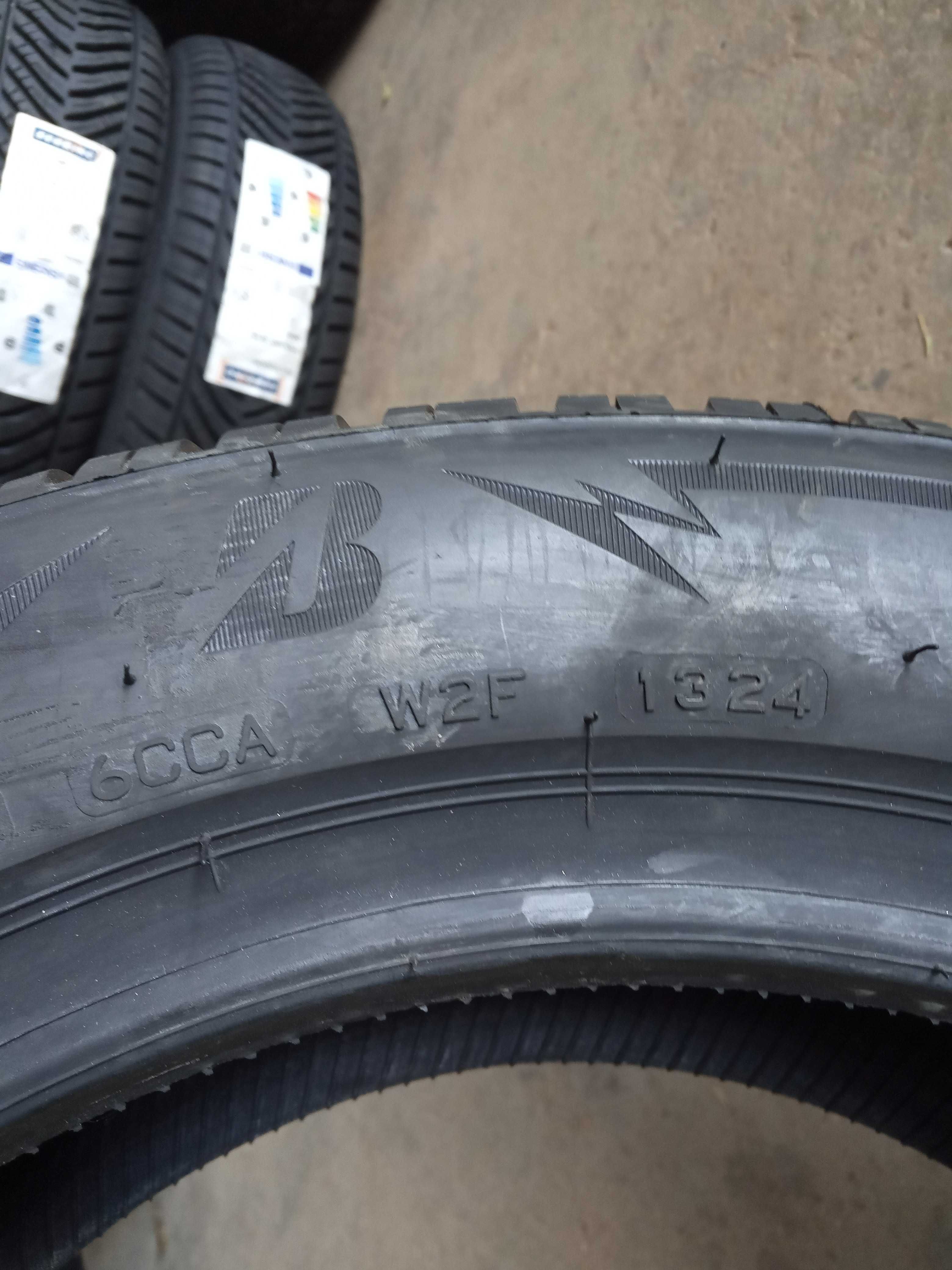 2 Нови зимни гуми 185/60R15 Bridgestone Blizzal LM005 XL 88T DOT1324