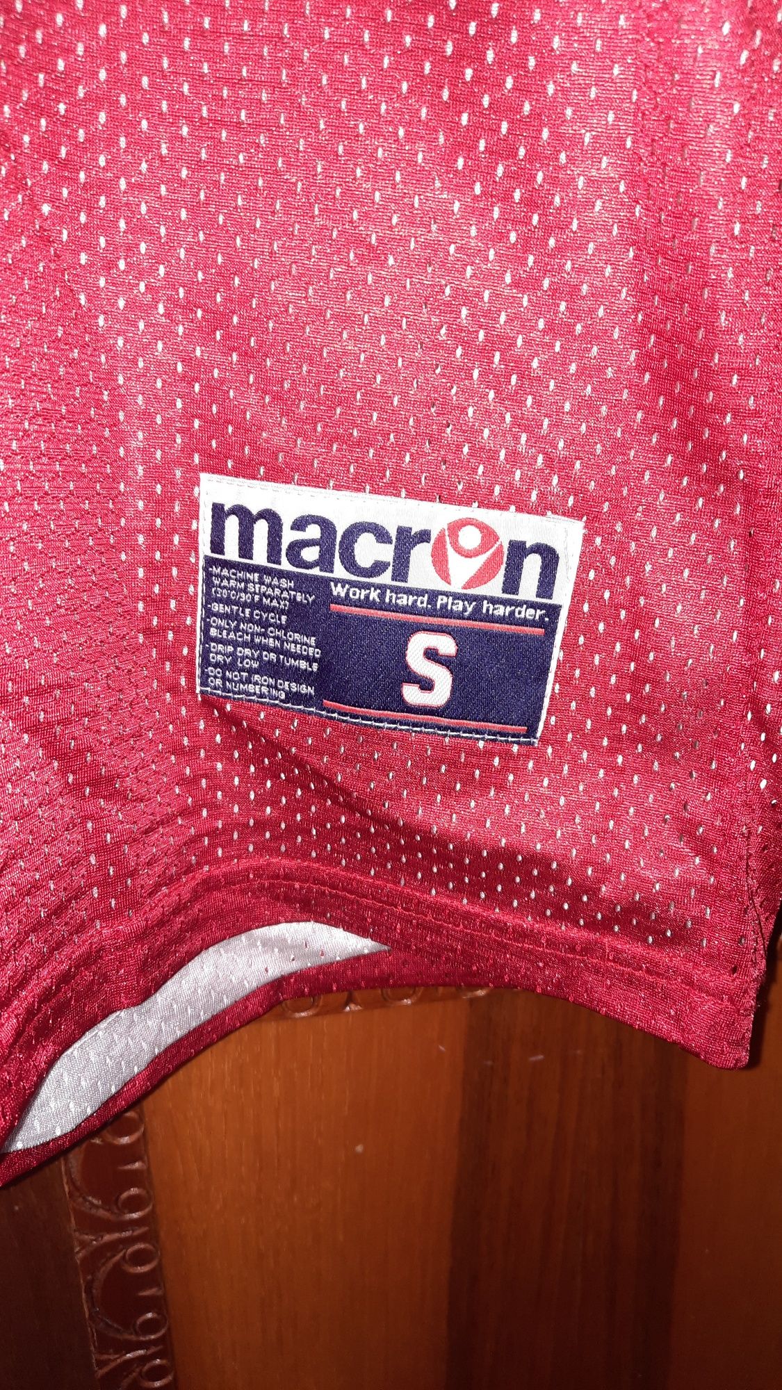 Vand maiou original marca Macron, 2 fete