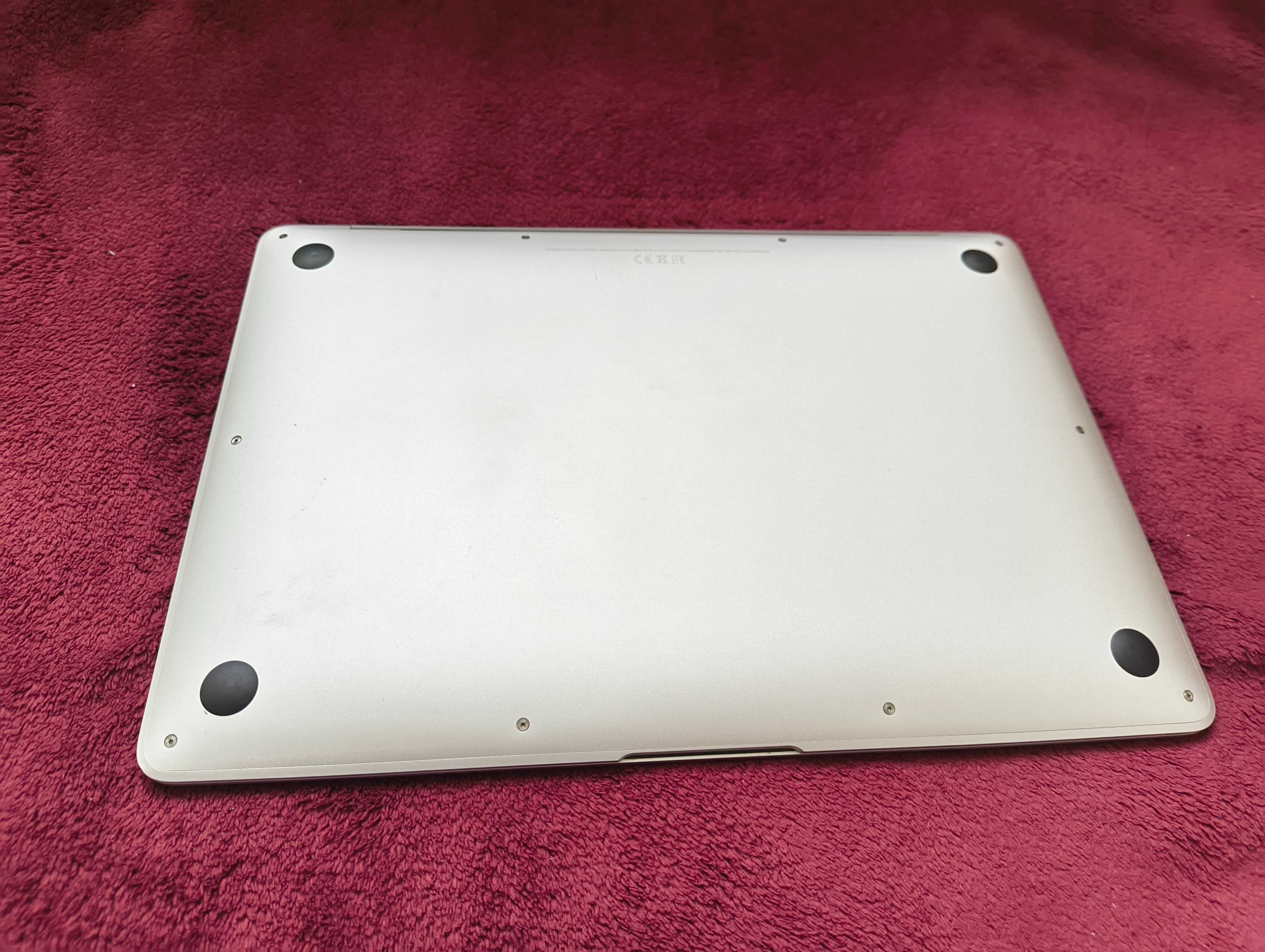 MacBook Air M1 2020 + Magic mouse gen. 2