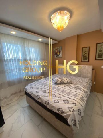 Продава се Тристаен апартамент в Варна, Възраждане 2 - 84 кв.м за 2500 €/кв.м - Снимка #2