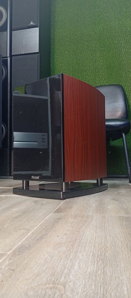 Активен субуфер MAGNAT QUANTUM 625A
