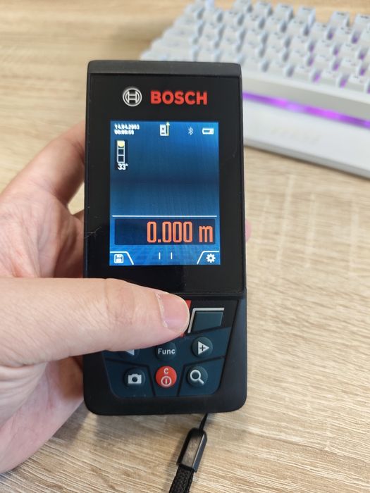 Продам лазерный дальномер Bosch GLM 120 C (идеал)