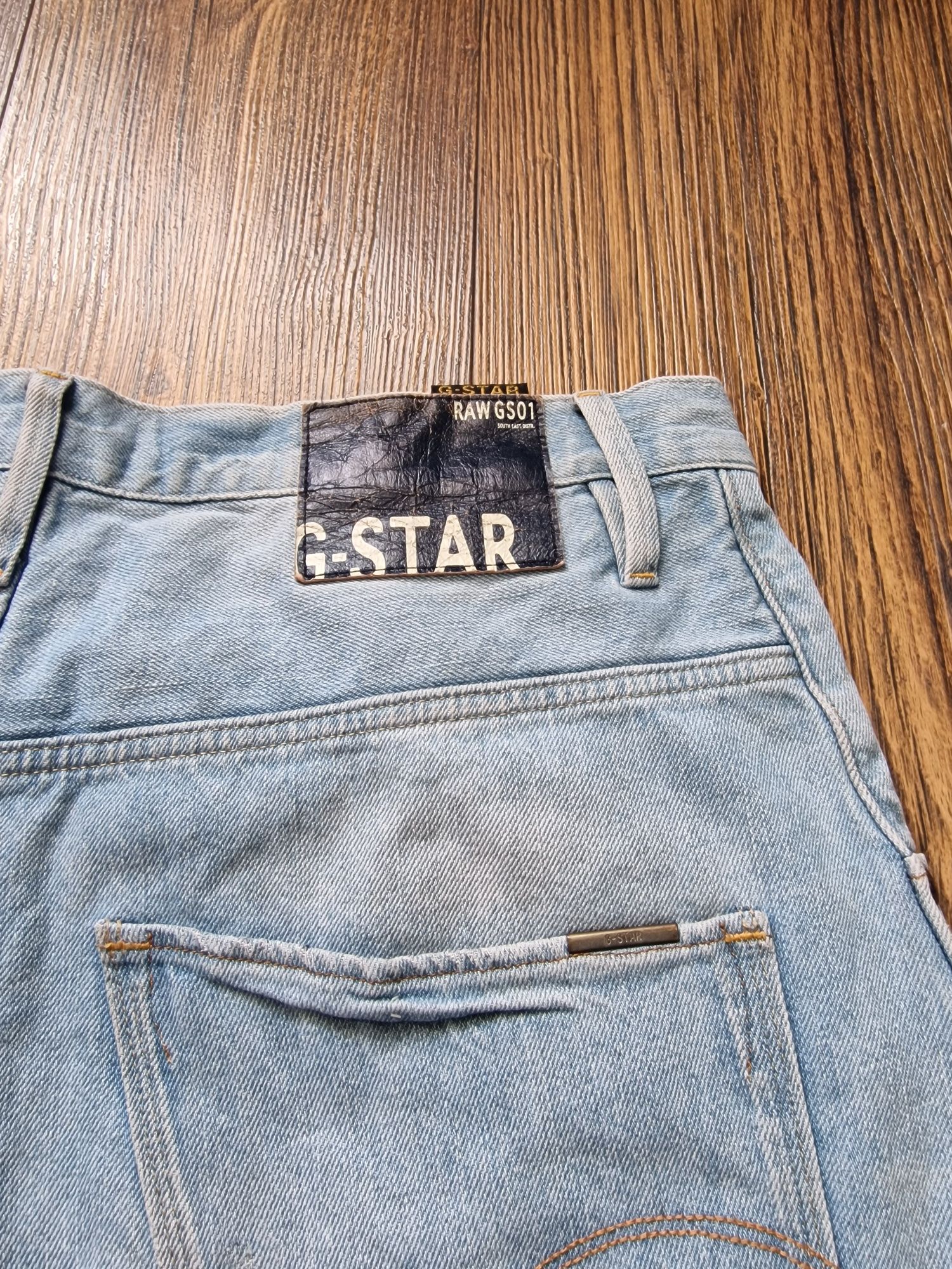 Страхотни мъжки дънки G STAR RAW размер 36