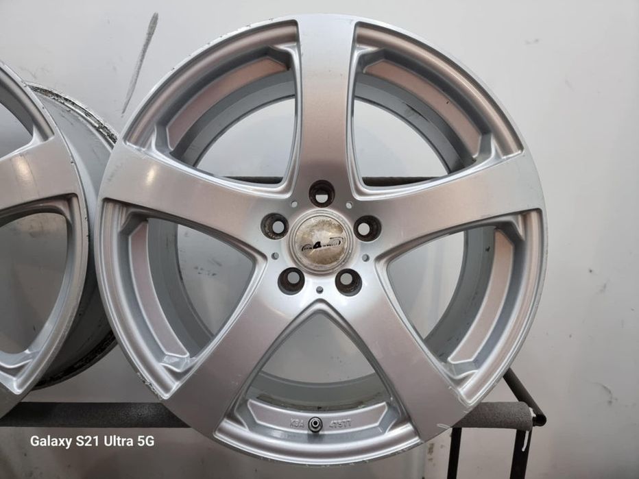 Com4wheels 4бр. Лети джанти с летни гуми Dunlop 225/45R18