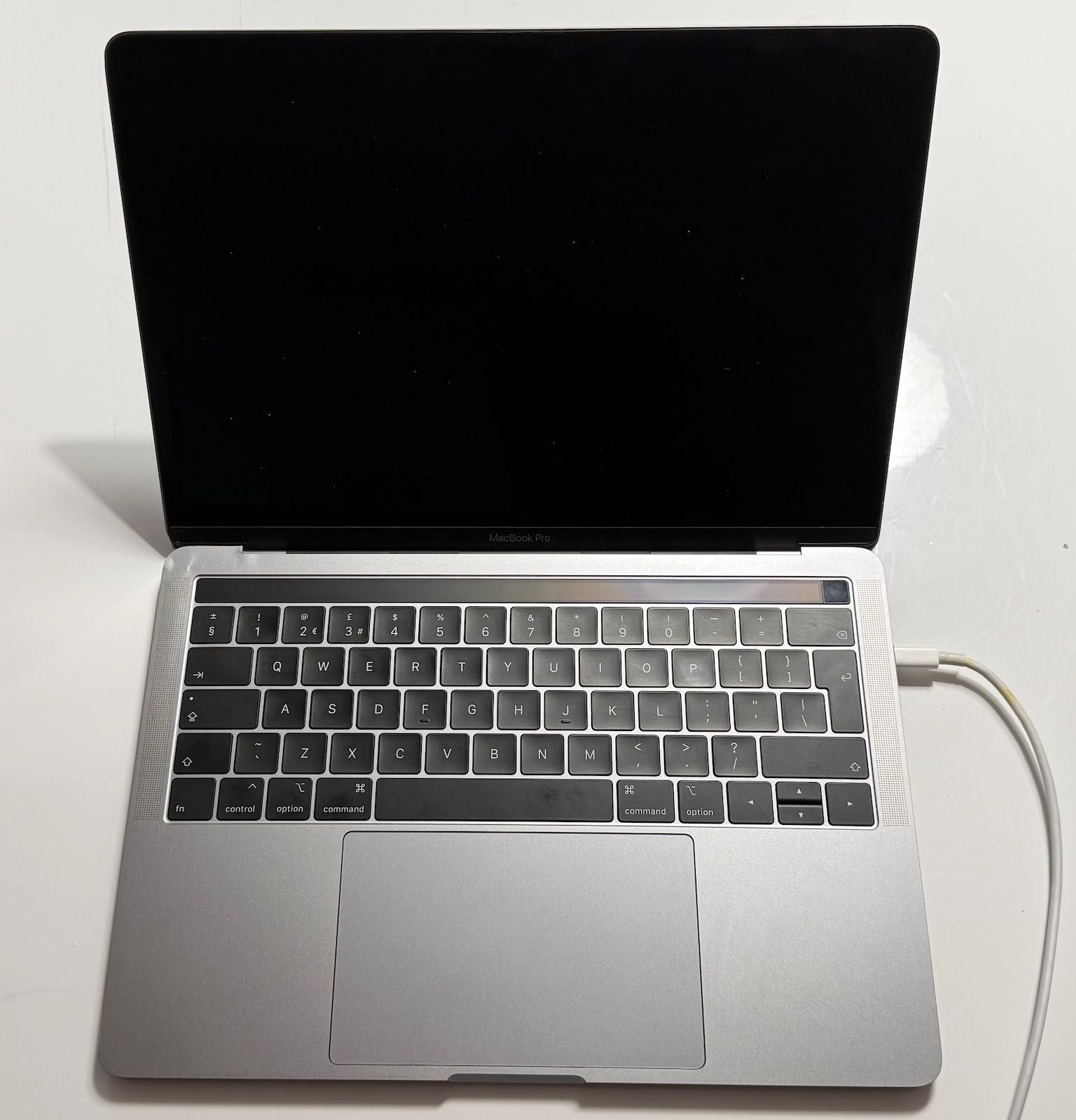 MacBook Pro 2018 13 inch Core i7 16 GB RAM, 512GB SSD