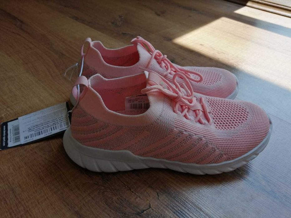 Новые лёгкие кроссовки для девочек Demix р. 33 (на ногу 21 см).