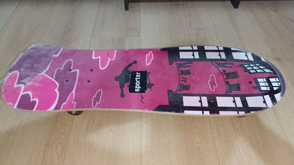 Skateboard pentru copii și cască protecție
