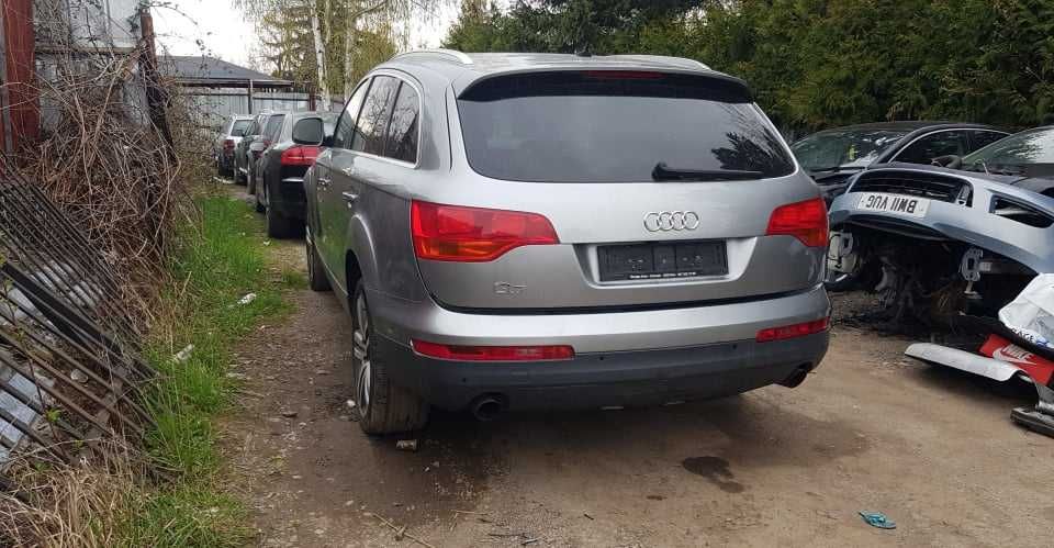 Audi Q7 3.0tdi BUG  на части / ауди кю7 3.0тди 233