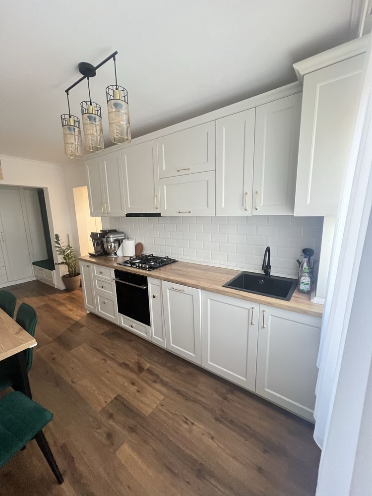 Apartament tip AN decomandat 3 camere - 2 bai - 2 balcoane