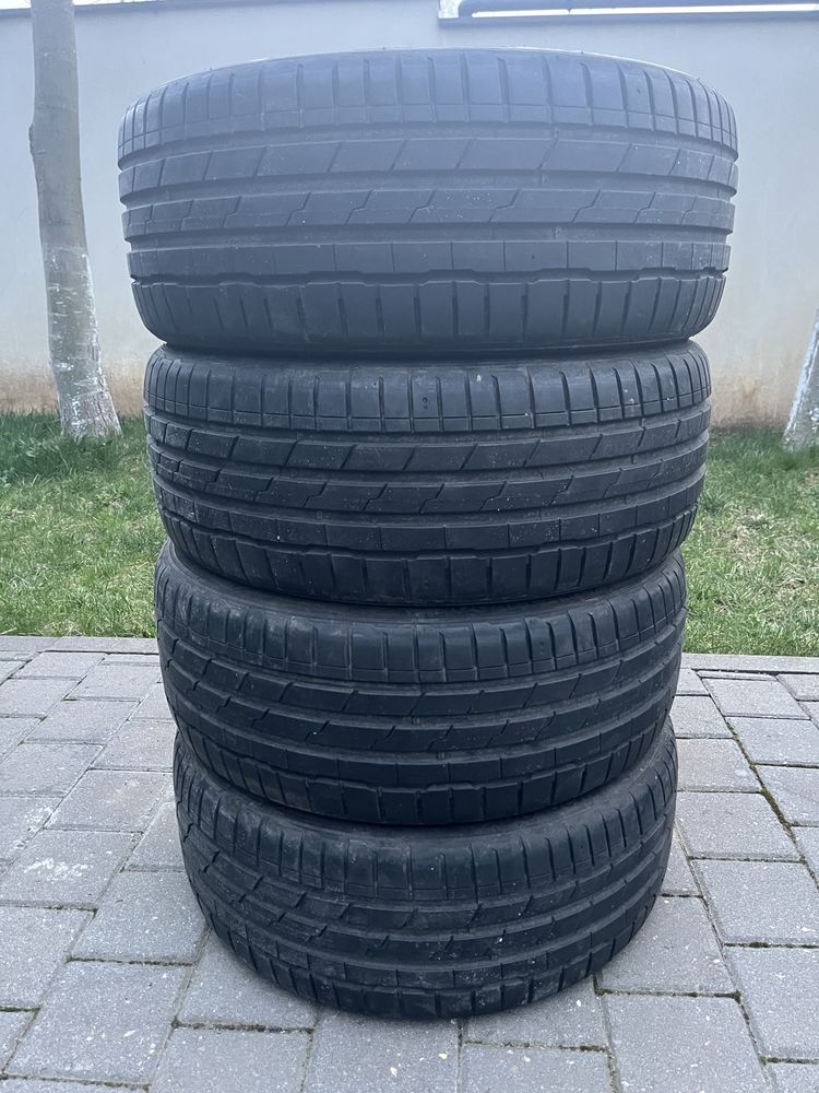 Set 4 anvelope vara 205/45/R17 88W Hankook Ventus S1 evo3