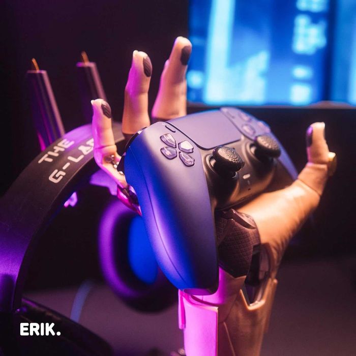 Grupo Erik Стойка за гейминг контролер и слушалки - Cyberpunk