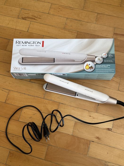 Преса за коса Remington с масло от ший