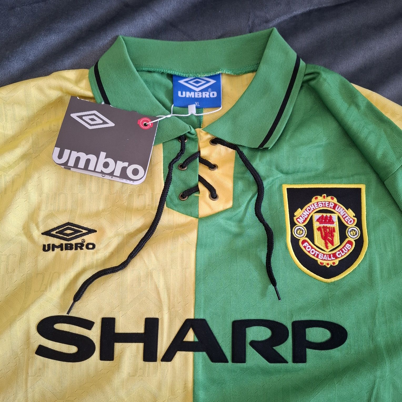 UMBRO ретро тениска на Manchester United НОВА