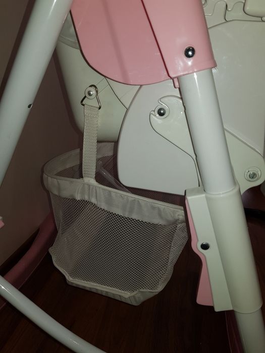 Розов стол за хранене Chipolino