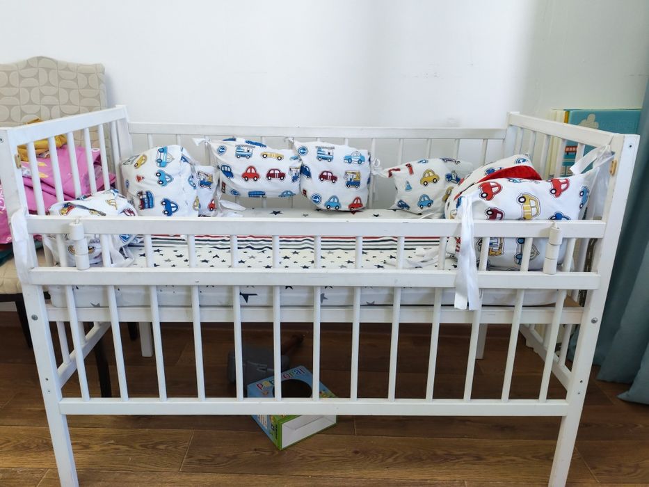 Продам манеж б/у