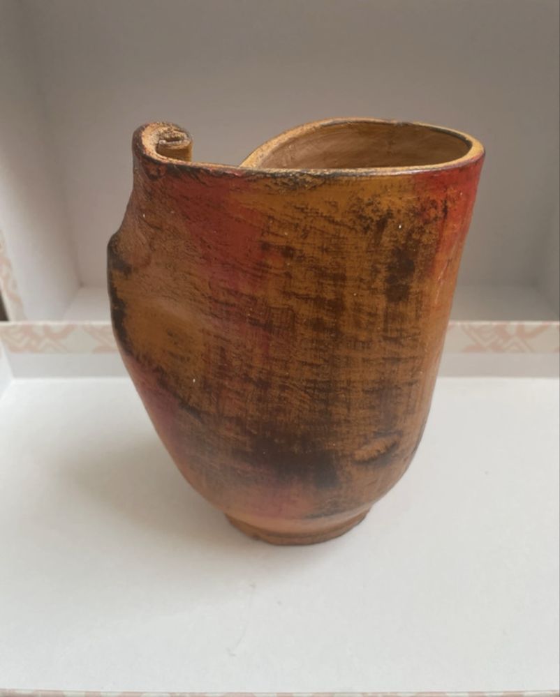 Vază ceramică lucrată manual