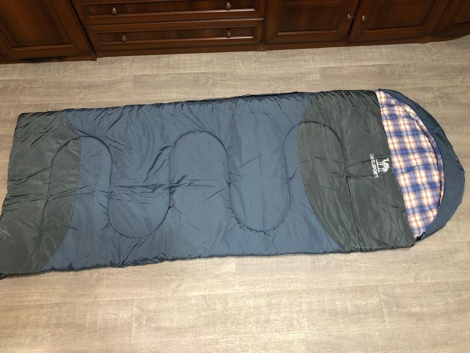 Продаётся спальный мешок