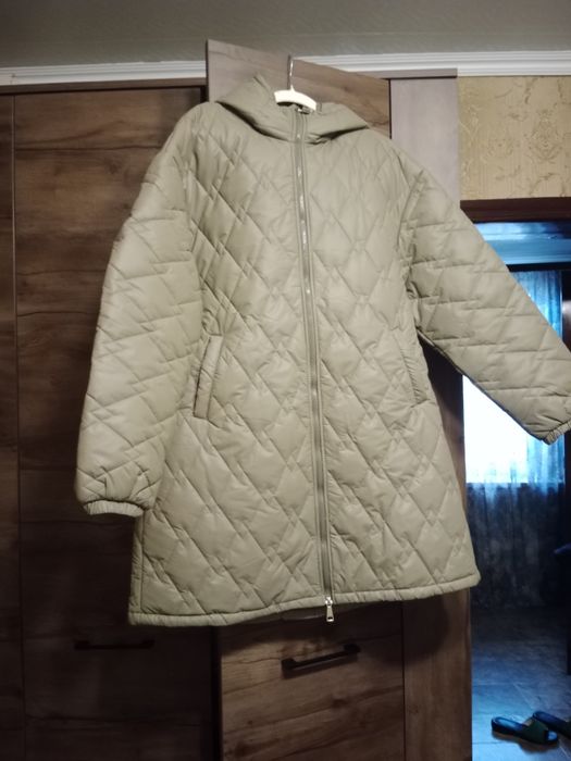 Демисезонное пальто из экокожи