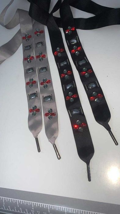 Декоративные шнурки, воротнички для одежды